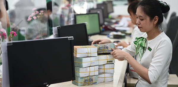 Tiềm năng đầu tư, kiếm tiền khi lãi suất ngân hàng tăng mạnh